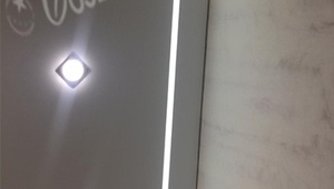 монтаж натяжного потолка: два варианта освещения 